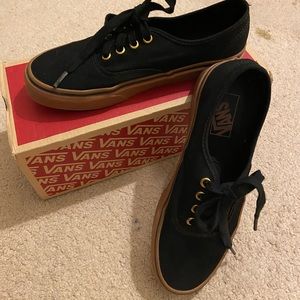 Vans black/gum bottom size 7.5 womens size 6 mens